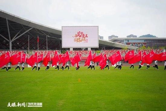 《全市场》表示，亚特兰大正在和穆里尔进行续约谈判，但如果收到来自沙特或其他意甲球队的合适报价，亚特兰大也可能提前放人。